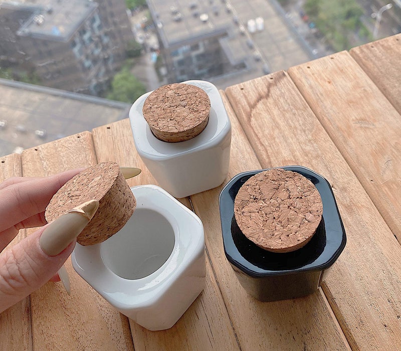 USRommaner 1 Pcs Porcelain Nail Art Dappen Dish,Mini Nail Art Acrylic Liquid Powder Dappen Dish with Anti-evaporation Wooden Cork Top Monomer Dish Glitter Powder Container Holder (White) - Image 3